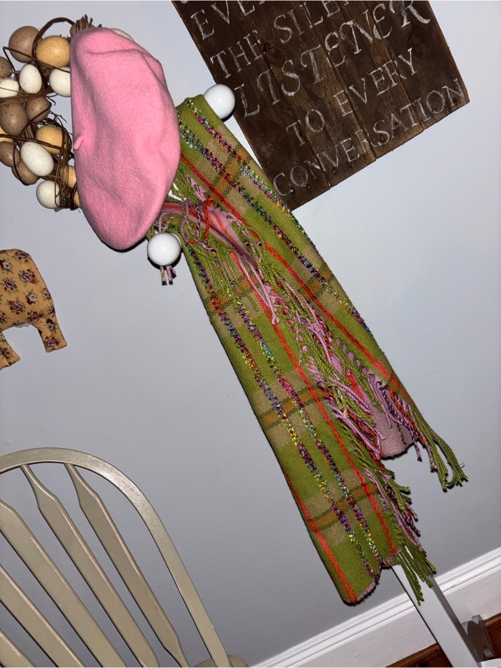 Studio kokin New York Soft Pink Beret with Green Patterned Fringe Scarf Set